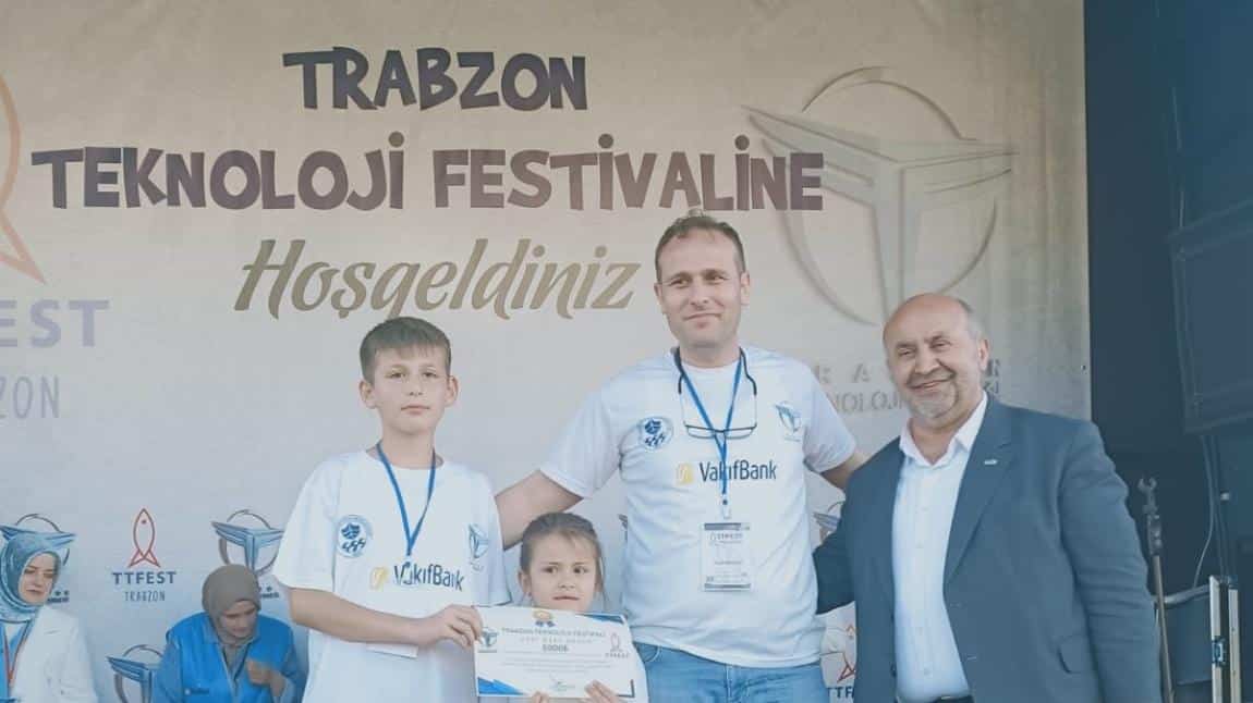 Öğretmenevleri Arasında Bir İlk - Kurduğumuz Proje Ekibiyle Teknoloji Festivalinde Derece Aldık